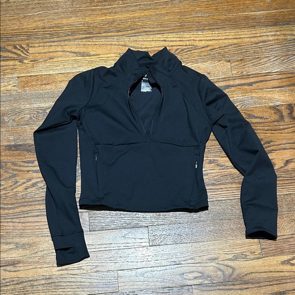 all in motion Tops - Black Crop Zip-Up Jacket